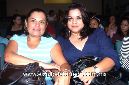 15092008
Mishelle Jiménez y Cristy Aguilar.