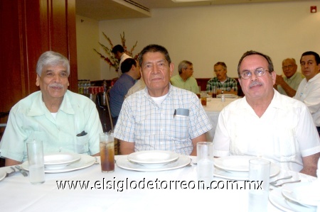 16092008
Guillermo Monreal, Arturo Silva y Emilio Giacomán.