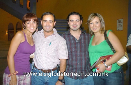 16092008
Paola, Pedro, Chuy y Jaqui.