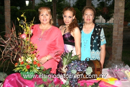 19092008
Herminda Almaraz de Foronda, Hortensia Foronda y Velia Tavares de Montellano