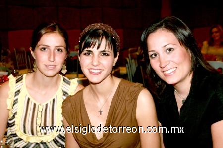 17092008
Bego Zarra, Zaida Faccuseh y Chelito Macías