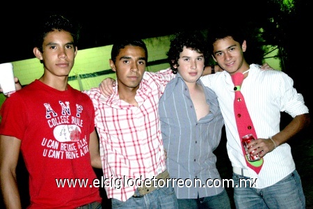 17092008
Eduardo Calzada, Alejandro Martínez, Ricardo Müller y Joel Fonseca