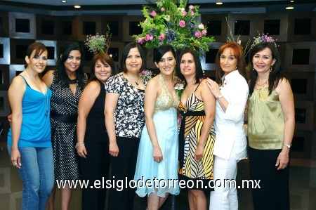 21092008
Ana Laura de Alcázar, Ale de Marroquín, Gaby Frías, Miriam de Ohrt, Maritza Samaniego, Ana María Corrales y Elisa de Viesca en la despedida de María Inés Vega