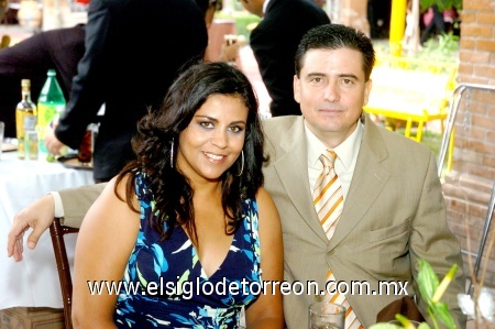 21092008
Alejandra Cisneros y Alejandro Marroquín