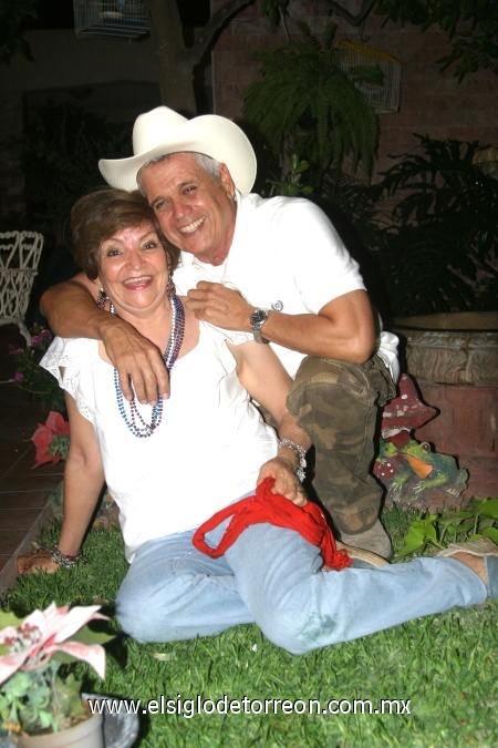 21092008
Lupita de Martínez y Jorge Martínez