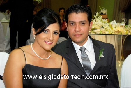 21092008
Mónica de Valdez y Juan Carlos Valdez