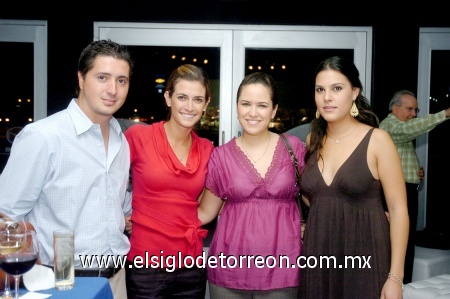 21092008
David Madero, Sofía Grajeda, María Amarante y Neni Villarreal.