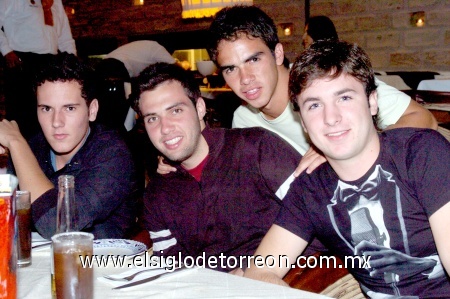 21092008
Pablo, Miguel, Tito y Eduardo