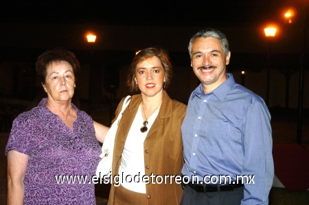 23092008
Martha Silvia Argüelles, Aída Molina M. y Alejandro Orozco.