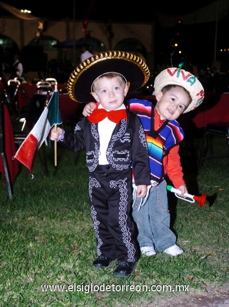 25092008
Mauricio Morales Reyes y Leonardo Reyes Castillo