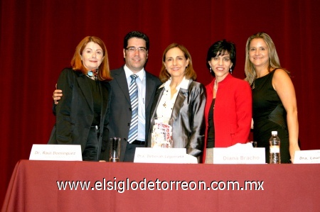 28092008
Débora Legorreta, Raúl Domínguez, Diana Bracho, Lourdes Morato y Ana Gaby García, ponentes de la Conferencia Amor Maduro, Mujer Madura