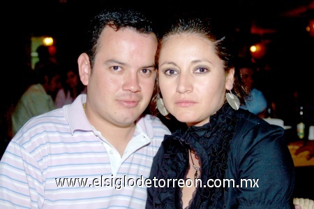 28092008
Carlos Hernández e Irma Flores Martínez.