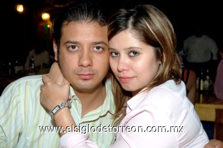 28092008
Ernesto Martínez García y Cristina Luévanos Butanda