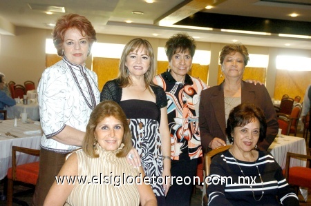 28092008
Lupita Trevizo de Anaya festejó su cumpleaños junto a Edith Ollivier, Mica de Arroyo, Idalia de Chapa, Rosy de Esquinca y Graciela de Orozco