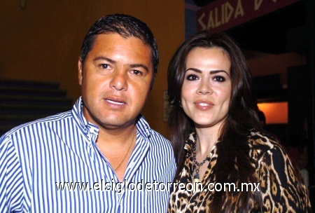 30092008
Daniel Guzmán y Rosa Isela Guzmán.