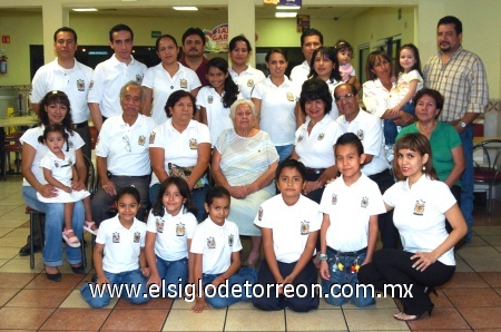 29092008
Convención de la familia Morales Onofre.