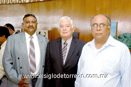 30092008
Carlos Carrillo, Jesús Sotomayor y Salvador García.