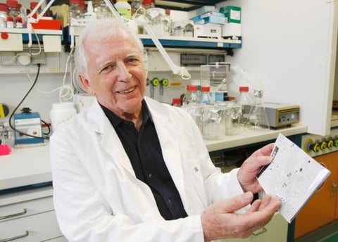 El científico alemán Harald zur Hausen y los franceses Françoise Barré-Sinoussi y Luc Montagnier ganaron el Premio Nobel de Medicina, al iniciar en Estocolmo, Suecia, la entrega anual de esos prestigiosos galardones.