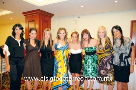 Fernanda Sarabia, Paty Franco, Trixie Reyes, Marisol Carrillo, Monse Reyes, Laura Corral, Brenda Bello y Yesica Garza.