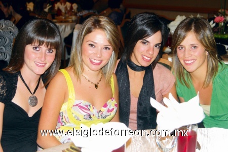 Paulina Fernández, Araceli Martínez, Cristina Giacomán y Martha Ganem.
