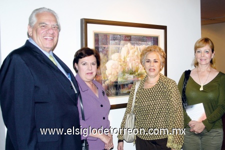 Mario Zaragoza, Bibi Guerra, Rosa María de Zaragoza y Ana María de Abugarade.