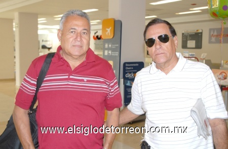 15102008
Ángel Urbina y Francisco Castillo llegaron a Torreón para cumplir con negocios