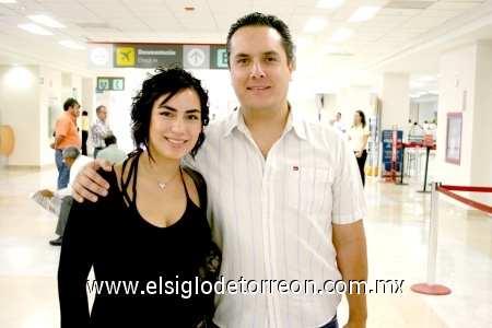 17102008
Ale y Shefee Etemad-Amini viajaron a Puebla