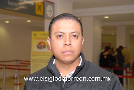 22102008
Guillermo Díaz llegó de la Ciudad de México para pasar unos días de visita en La Laguna