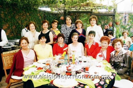 Dolores de Rebollo, Carmelita Herrera, Alicia de Rendón, Marisa de Ibarra, Magali Gámez, Yolanda Medellín, Angelina Martínez, Elsa Rentería, Estelita de Obeso, Zoila Piña, Ceci de Ortíz, Oly de Medina y Maru de Covarrubias.