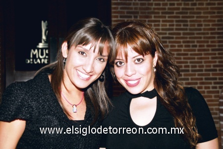 Elisa Delgado y Maya Borrego.