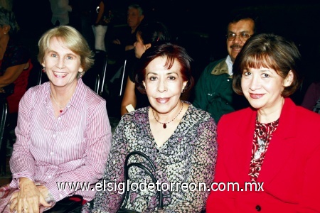 Guille de Montaño, Tere de Castañeda y Ángeles de Lara.