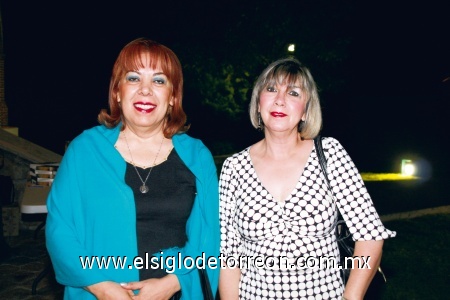 Oly Hernández y Carmen Chamut.