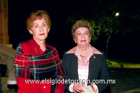 Josefina de Valencia y Marisa de Berlanga.