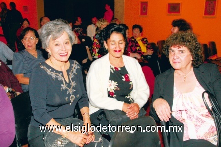 Gloria Barker, Cristina de Rosales y María Ángeles Valdéz.