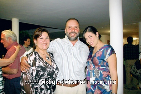 Ana Peña, Mariano Peña y Marifer Urraza.