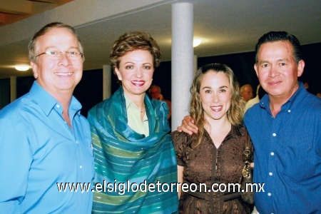 Francisco y Cecilia Murillo, Bernardo y Vero Murillo.