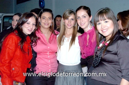 02112008
Karina Orozco, Ivonne Murra, Nadia Giacomán, Bego Zarra y Ale Cabrera.