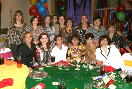 03112008
Tere Romero, Vicky Handam, Oly Sada, Gaby Reyes, Ionne Villarreal,BeatrizMuñoz,LinaOrtiz,SusyReed,MarcelaFlores,SandraZarzar,CatyCepeda,DoraJuárez,AdrianaPorras,AdrianaElizondo,AleRomeroeIrmaCruz