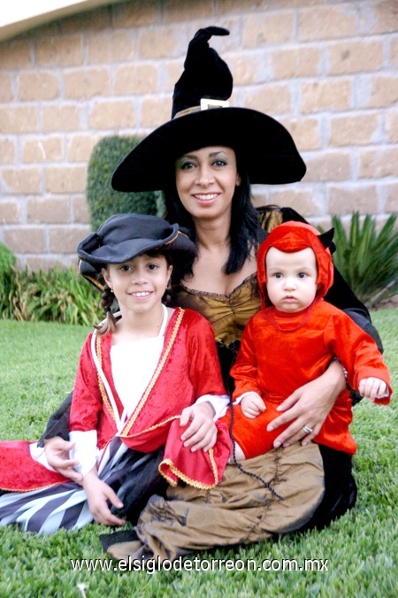 02112008
Diana de Gavela, Andrea y Alonso Gavela