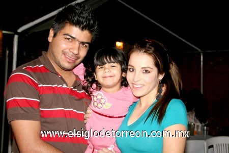 05112008
Ismael Díaz, Diana Hernández y Camila Díaz Hernández
