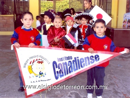 05112008
Jesús Miguel, Ángel Gabriel, José Luis, Fermín, Gael, Emiliano, Adrián y la maestra Yéssica