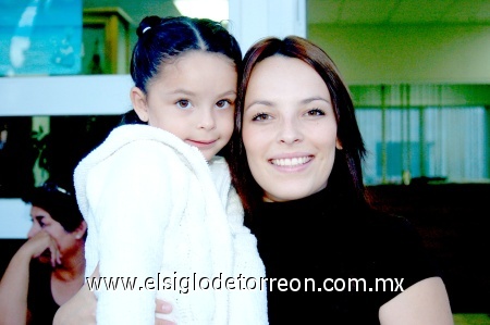 06112008
Ana Regina Carrillo y Mónica Martínez
