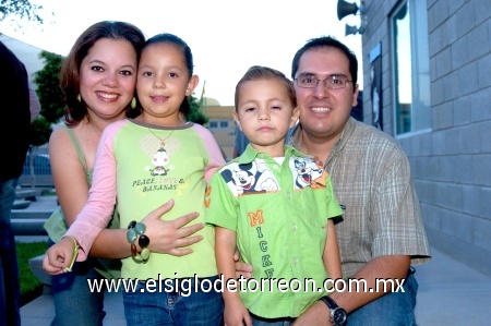 08112008
Sofía, Bere, Paco y Octavio