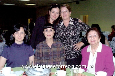 02112008
Carolina González, Miriem J. Juan, Estela Giacomán, Coco Muñoz y Socorrito Verdeja
