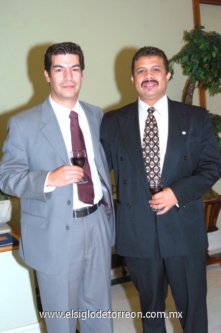 02112008
Efraín Reyes y Miguel Campos.