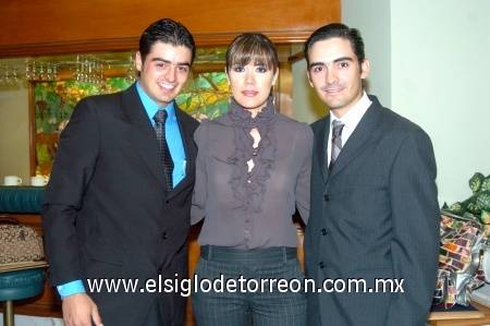 02112008
Rafael Álvarez, Martha Piña y Salvador Álvarez