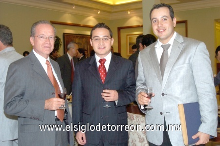 02112008
Rigoberto Castillo, Juan Manuel Martínez y Óscar Farías