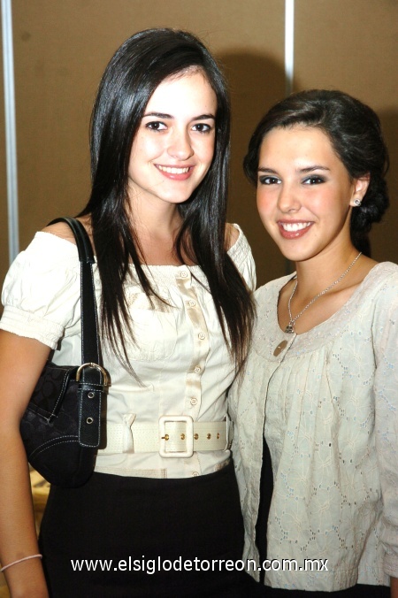 04112008
Adelina Pérez y Daniela Soto.