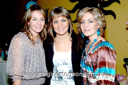 09112008
Eloísa, Nora y Brenda, invitadas.
