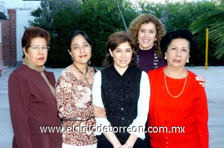 09112008
Rosita Ramos, Palmira de Martín, Alejandra de la Garza, Patricia Ruvalcaba y Emma Saludado.